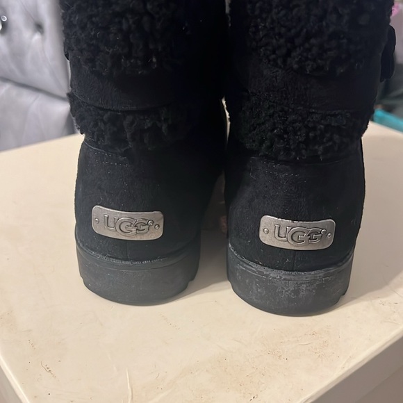 UGG boots size 9, black - Picture 3 of 4